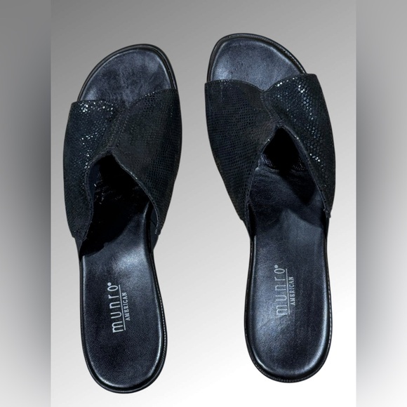 Munro American Walking Wedge Size 10 in Black - Picture 14 of 16